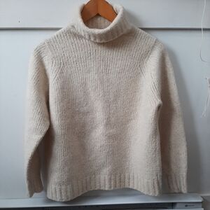 Vintage LL Bean Sweater Womens Medium Ivory Wool Turtleneck Made in Scotland